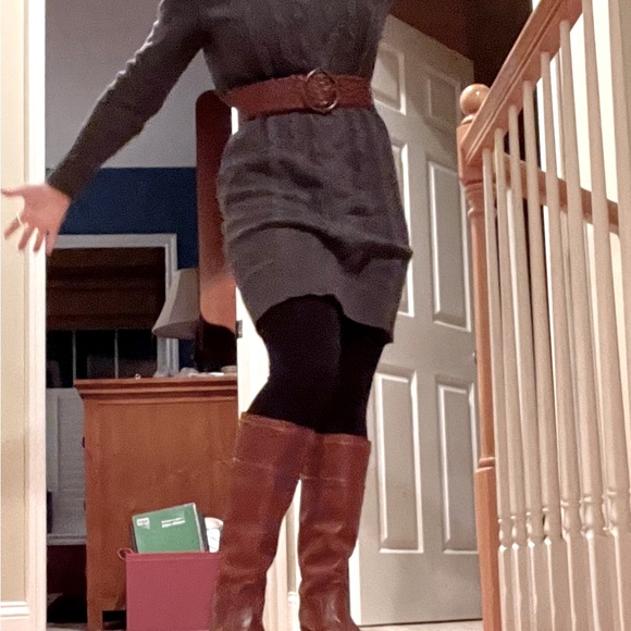 EUC Banana Republic Cable Knit Knee Length Sweater Dress - Size: XS - Picture 3 of 5